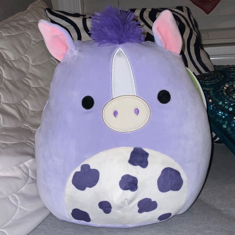 Meadow squishmallow